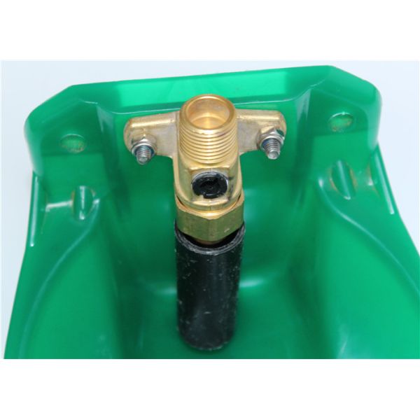 Cuvette potable de petite de volume de chèvre vache à ferme, cuvette en plastique automatique de l'eau