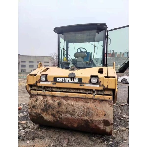 CB534D Тандемный каток с двойным барабаном Caterpillar Б/у 12T