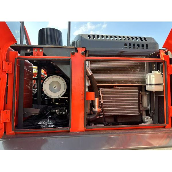 second hand excavator doosan dx225lca used digger construction machinery