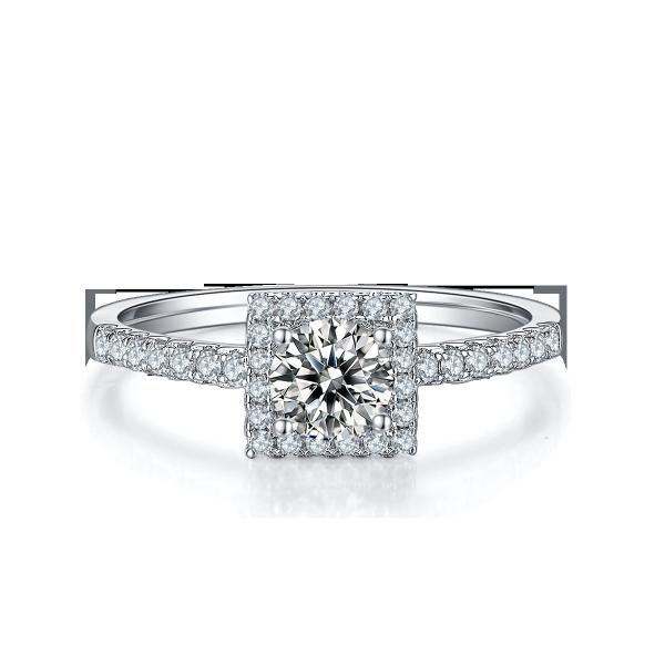 White Grandeur Custom  Square Design Moissanite Diamonds Pave Engagement  For Women Ring