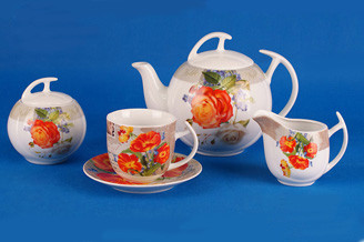 porcelain/tea set （tea pot,sugar pot,creamer pot)
