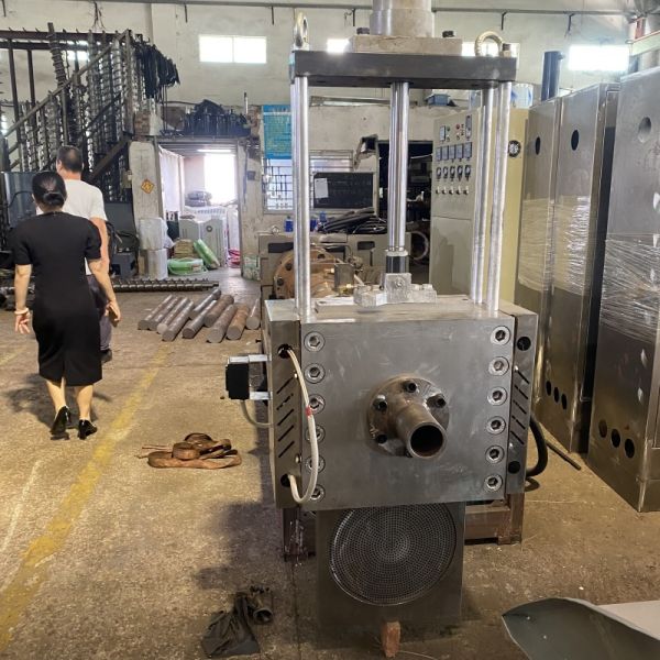 Durable Single Screw Extrusion Equipment for Plastic Recycling & Repurposing