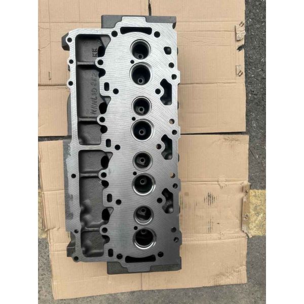 2W7165 Carter Engine Cylinder Head Engine Model 3204 Material Cast