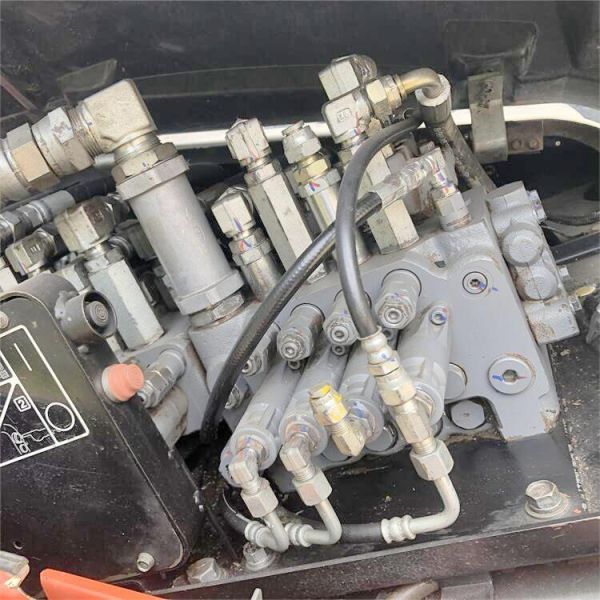 Original KUBOTA 8 Ton Excavator KX185-3 with Air Condition Cab and Hydraulic Pump