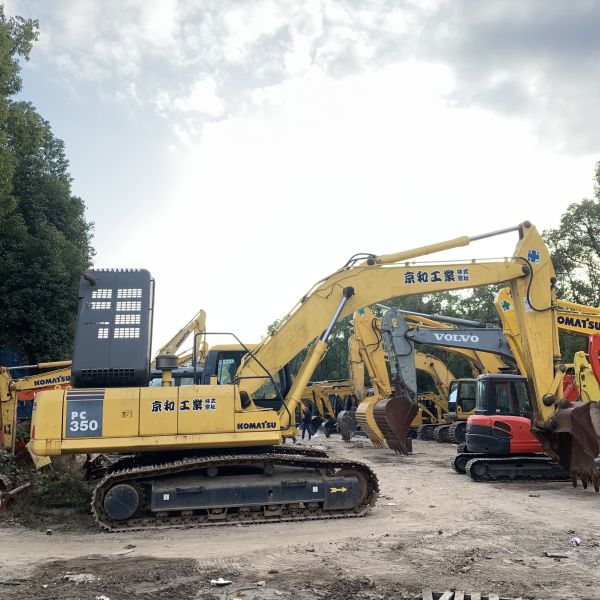 Excavateur PC350 Komatsu d'origine japonaise en 2020 avec un poids de fonctionnement de 32600