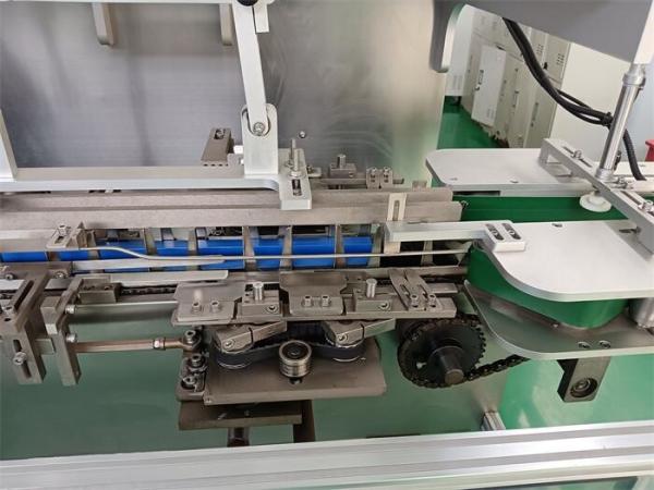 Sistema de Embalagem Farmacêutica Totalmente Automatizado para Ambientes GMP com Controle PLC