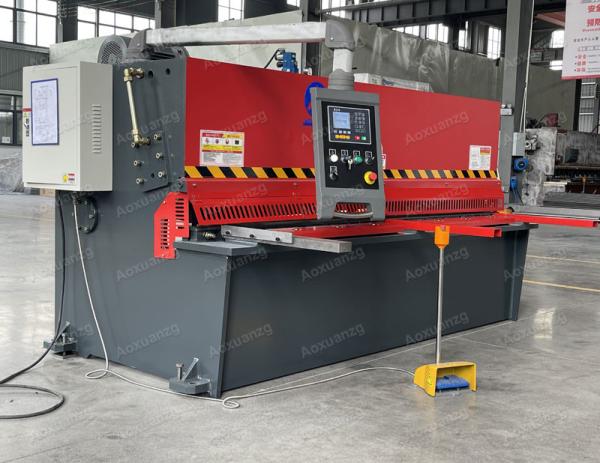 4*2500mm Cutting CNC Hydraulic Guliitine Shearing Machine With  E21S Metal Plate Cutter