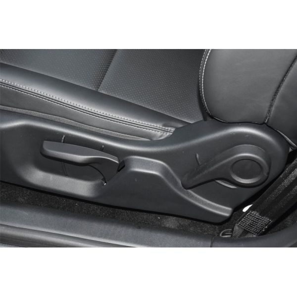 Leapmotor S01 The Perfect Combination of Style and Functionality 3-Door Electric Car