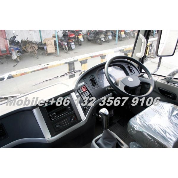 LHD/RHD Cummins 340HP Heavy Duty 6x4 tractor truck for Philippines
