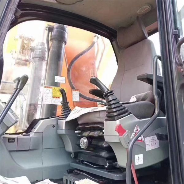 Less Hour 22 Ton Doosan DX225 Crawler Excavator in Korea Original Hydraulic Cylinder