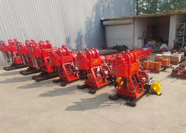 15KW Small Rock Drilling Equipment GK-200-1A Rock Drilling Rig For Coal / Oil Industry