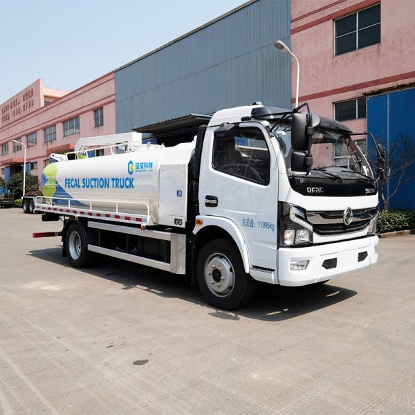 Sucking And Discharging Fecal Suction Truck With Extraction Pump For Street Drainage
