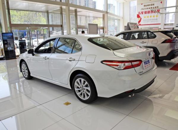 Veículos Usados do Terceiro Mundo Fornecedores Verificados Oferecem Toyota Camry Hybrid Sedan com Direção Esquerda