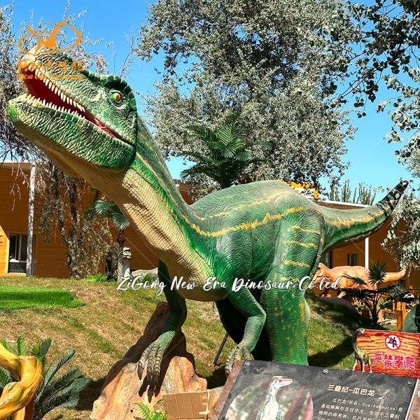 Modelo de dinosaurio Velociraptor animatrónico con control por sensor infrarrojo
