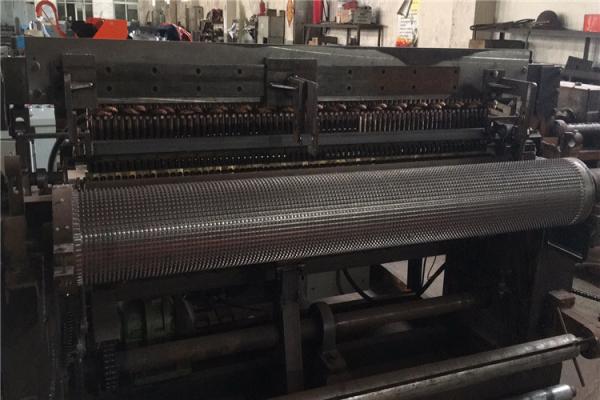 Heavy Full Automatic Wire Mesh Roll Welding Machine Welding Fence Making
