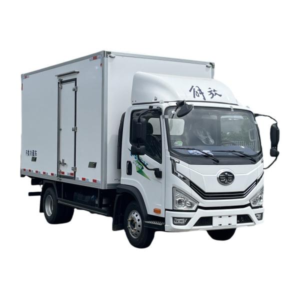 4x2 10T Medium Refrigerator Truck Faw to Russia Transport Vegetable Freezer Small Refrigerator Van Truck Engine Capacity 4L