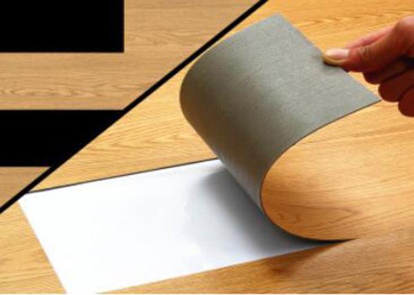 1.8mm Wearable  Peel And Stick Vinyl Plank Flooring