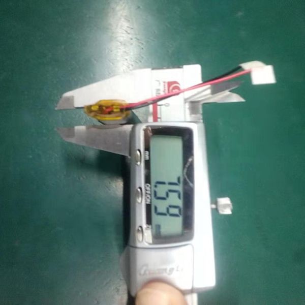 3.7V 480mAh CE Certified Lithium Polymer Battery with Customizable Connector for Torch Light and Electronics