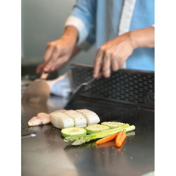 Commercial Hibachi Japanese Grill 8 Person Table Teppanyaki Griddle for Restaurant