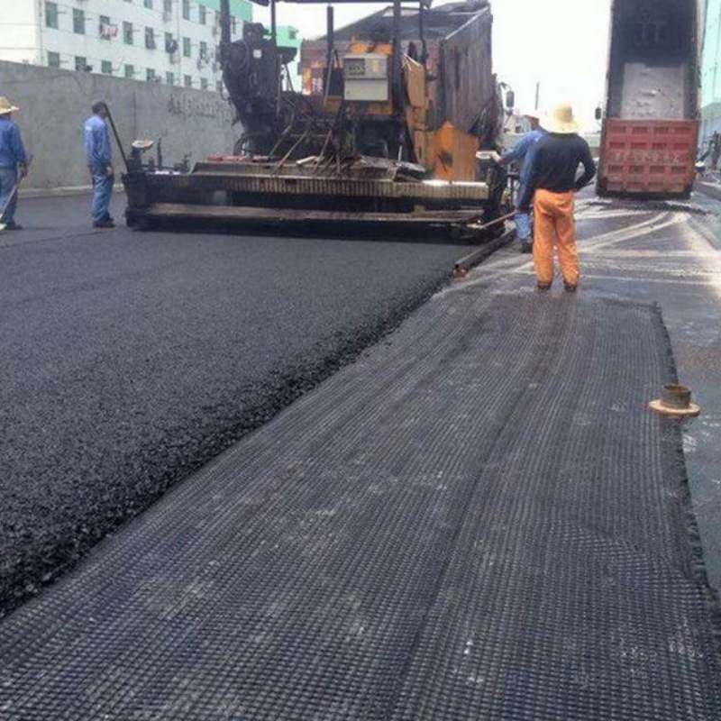 High Strength Low Creep Asphalt Reinforcement Fiberglass Geogrid Road Construction Material