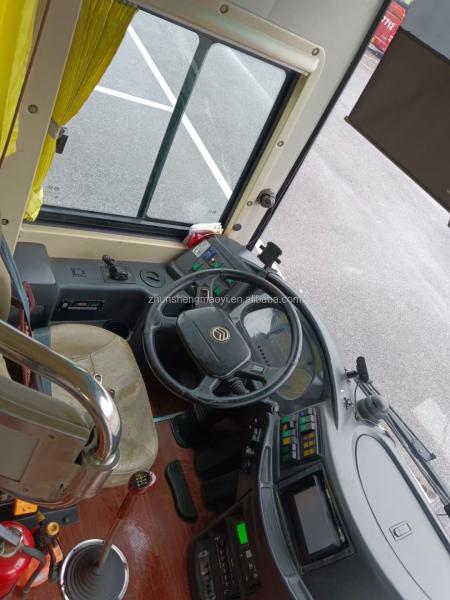 4 Conforme Utilizado 39 lugares Transmissão manual Ônibus diesel 31 - 50 lugares