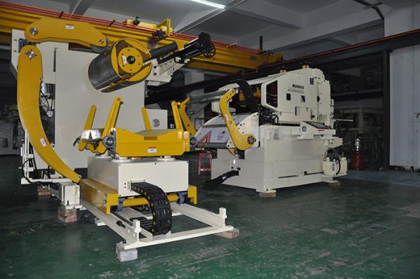 Hydrauilc Mandrel Expansion NC Servo Roll Feeder Automatic 400 mm Width Sheet Decoiler Straightener Feeder Line