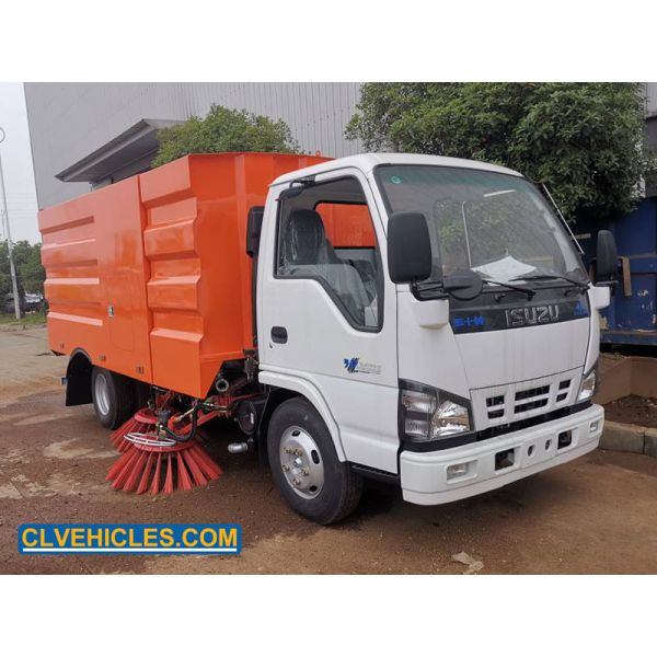 N Series 130hp 7cbm ISUZU Road Sweeper Truck Road Washing Truck 70000L