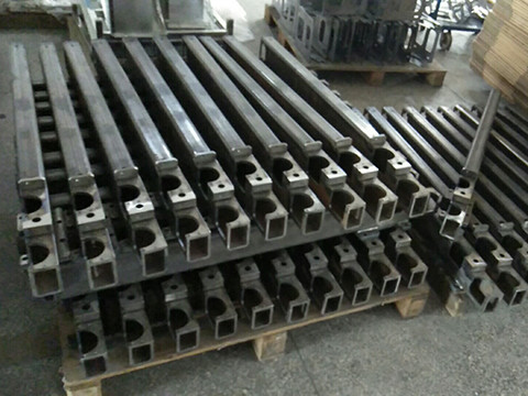 Mild Steel Aluminum Laser Cutting Tubes 3D Laser Tube Cutting 0.03-0.31 Inch OEM