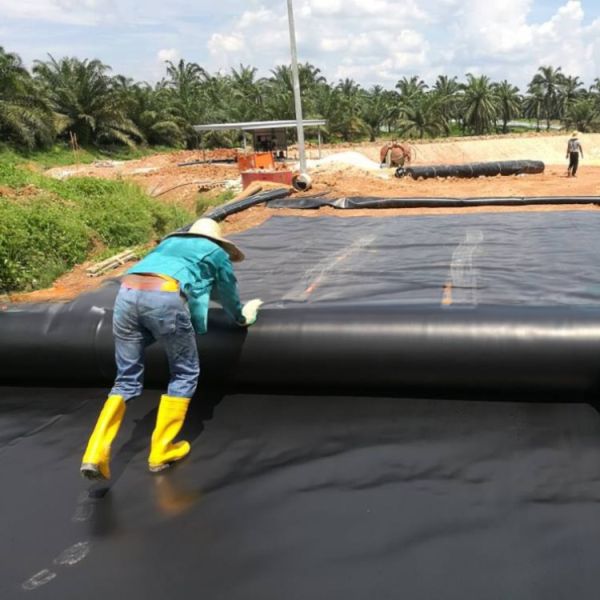 ASTM GRI-GM13 Standard 1.2mm Black EPDM Waterproof Large Pond Liner for Garden Landscaping