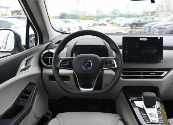 Byd Yuan Pro Electric Mini Suv Cars Official Standard 301-401KM