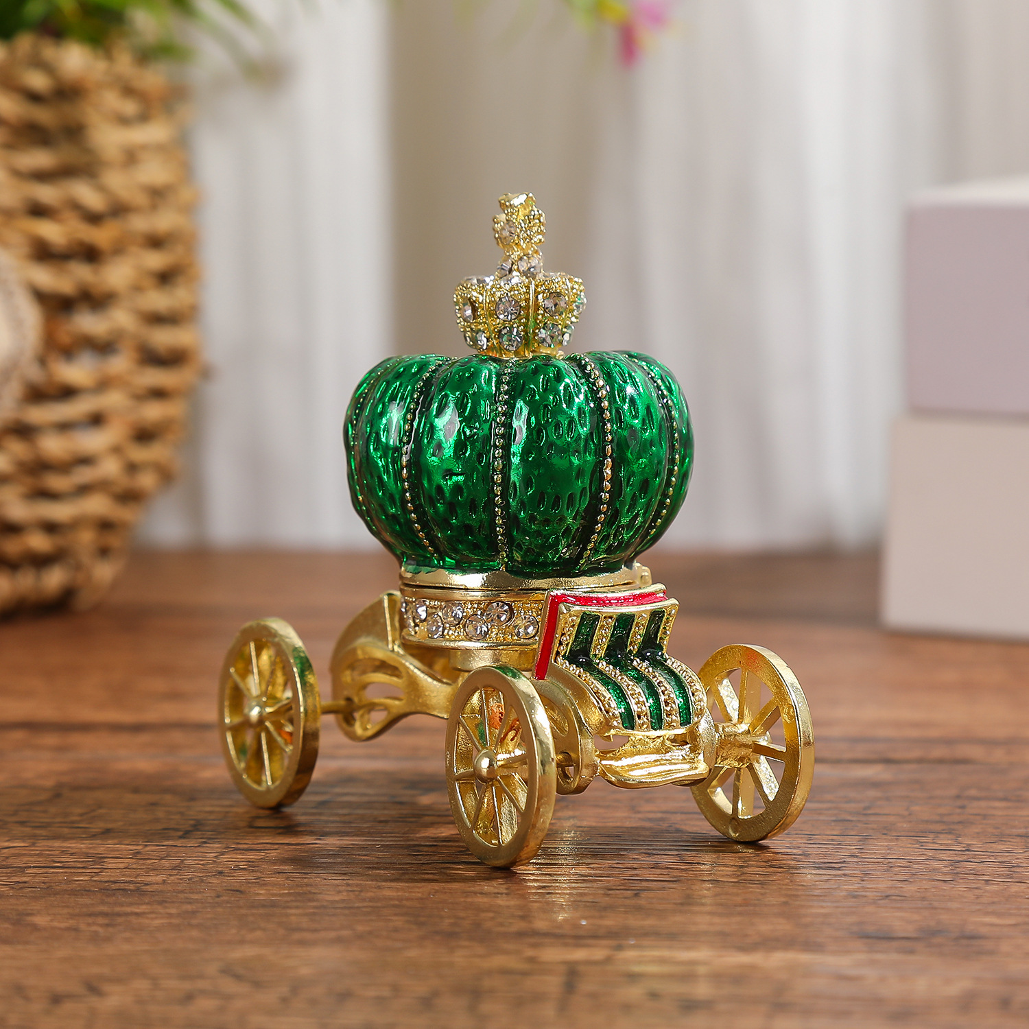 Fully Automatic Spin Casting Machine for Pumpkin Carriages, Alloy Rings & Zinc Alloy Jewelry Boxes