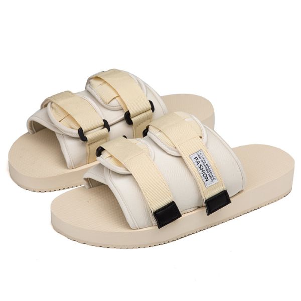 Des tongs d'été pour hommes de marque personnalisée avec un haut en toile bouché