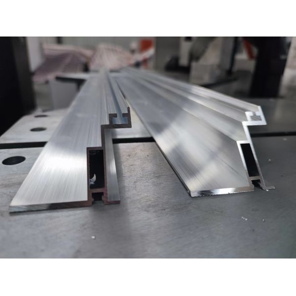 550mm Saw Blade Photovoltaic Solar Border CNC Cutting Saw