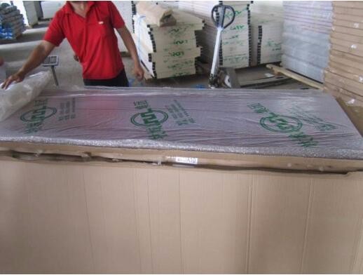 PVC MDF Interior Wood Composite Door Natural Wood Veneer Right / Left Opening Direction