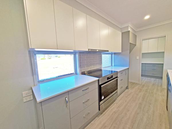 Modern Small  Kitchen Cabinet Design Melamine Kitchen Cabinet With Island