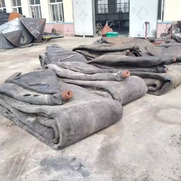 1.2m × 6.0m Vessel Launch Airbags Multi Layer Design Puncture Proof Performance For Durability