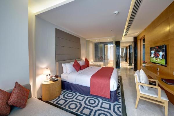 Prey Veng Province furniture supplier for Hotel room furniture hotel bed with wood tables and hotel sofa set
