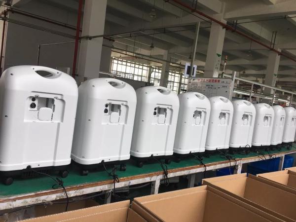 Konsungの携帯用酸素の発電機の中国の販売のための医学の酸素のコンセントレイター5L