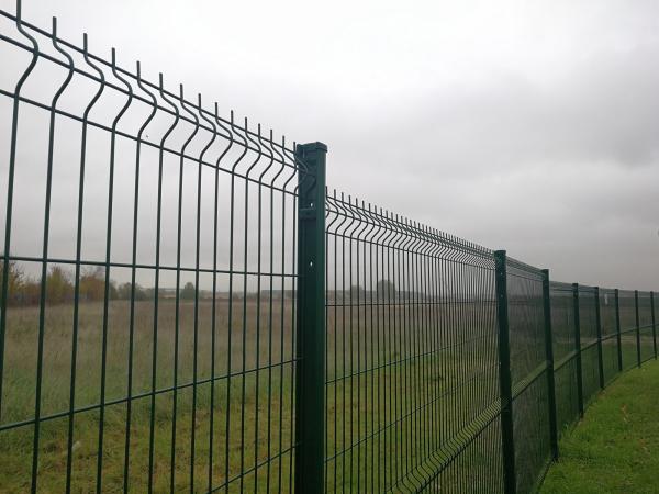 Le PVC extérieur a enduit le fil 3D Mesh Fence Welded Garden Fence de 5.5mm