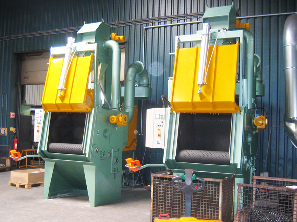 Резиновое оборудование взрыва съемки пояса падения очищая для чистки ржавчины