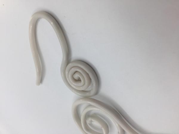 Dental Flex Bend Saliva Ejector Tips White Tongue Holder With 5 Suction Holes