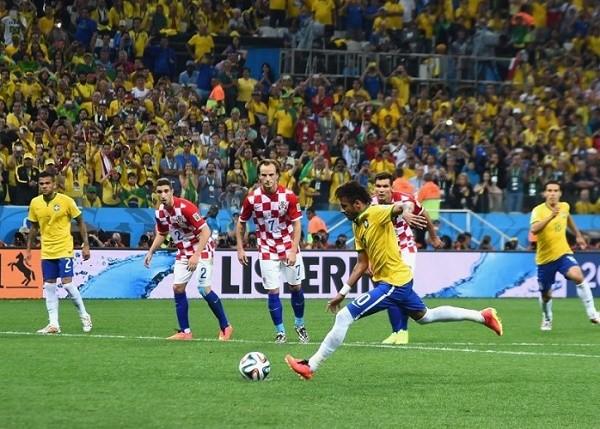 as telas do diodo emissor de luz do estádio 1500nits, esportes de 10mm moeram placas de propaganda