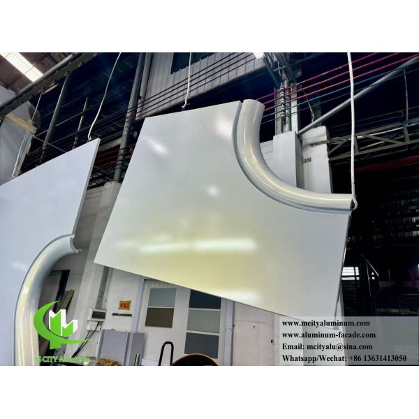 Panneaux d'aluminium hyperboliques revêtement de façade métallique à double courbure