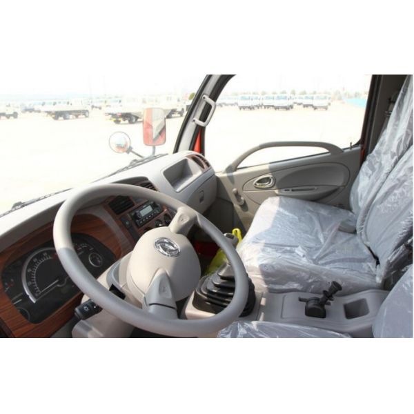 DONGFENG 1995KG Payload Used Commercial Trucks 5995×2090×2270mm Overall Dimension