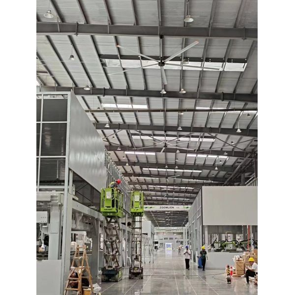 Massive Airflow HVLS Industrial Large Overhead Fans With Controls