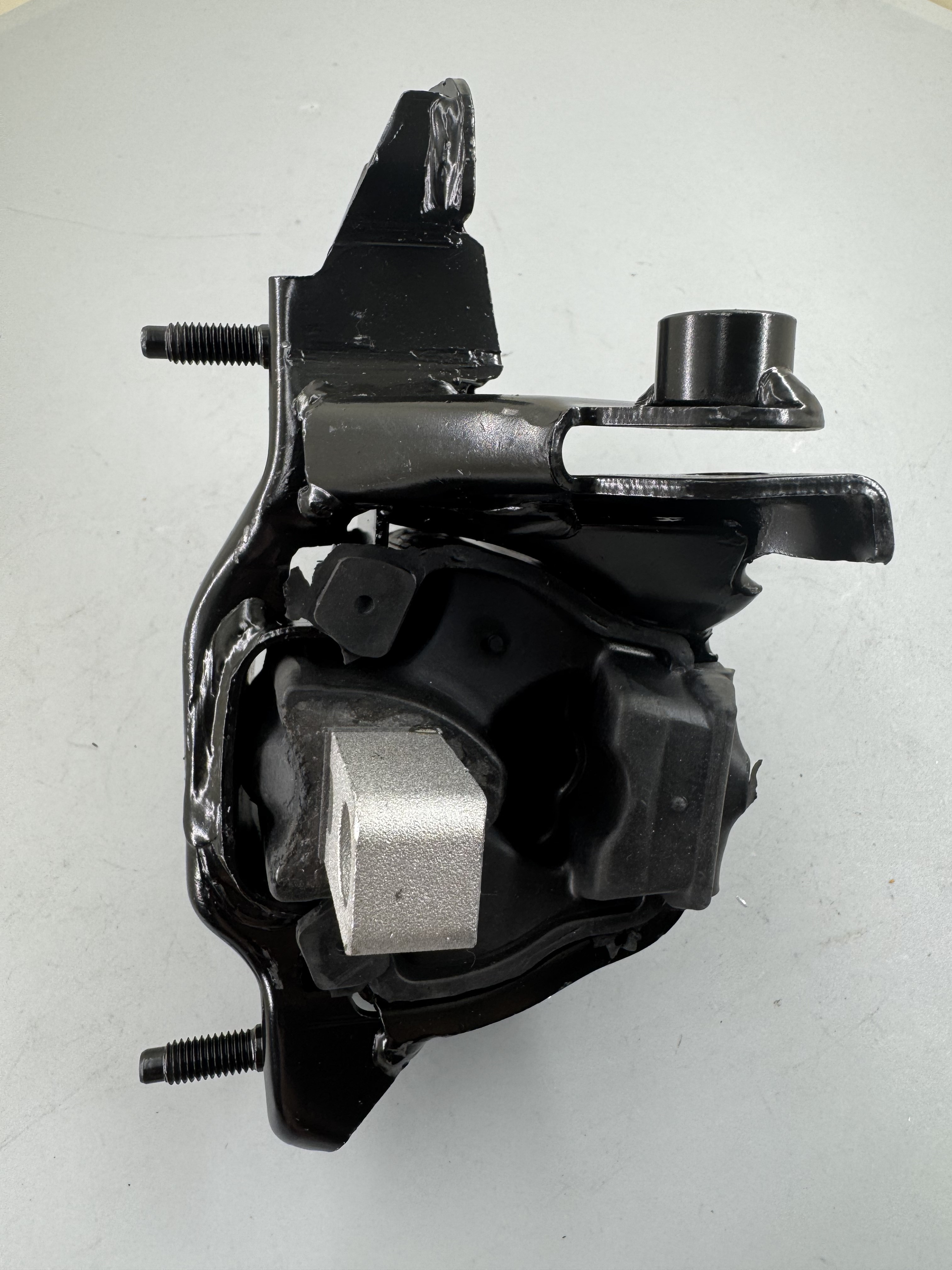 One Stop Purchase Rubber Metal Mount  6Q0199555AF for Polo
