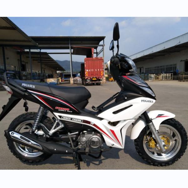 Motorista de quatro tempos refrigerado a ar de moda 150cc Motorista Underbone
