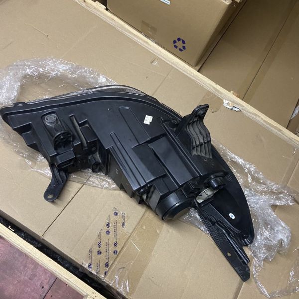 GT 2014 OE 10083633 Left Headlight Manufacturing