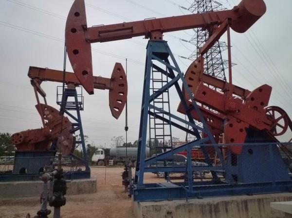 API Oilfield Production Equipment, bomba de óleo Jack C228D-246-86