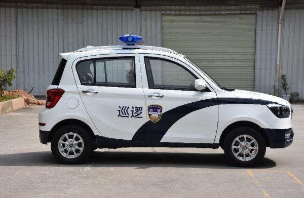 Modern 72V 3.5KW Electric Patrol Car , Closed Smart Security Patrolling Vehicles